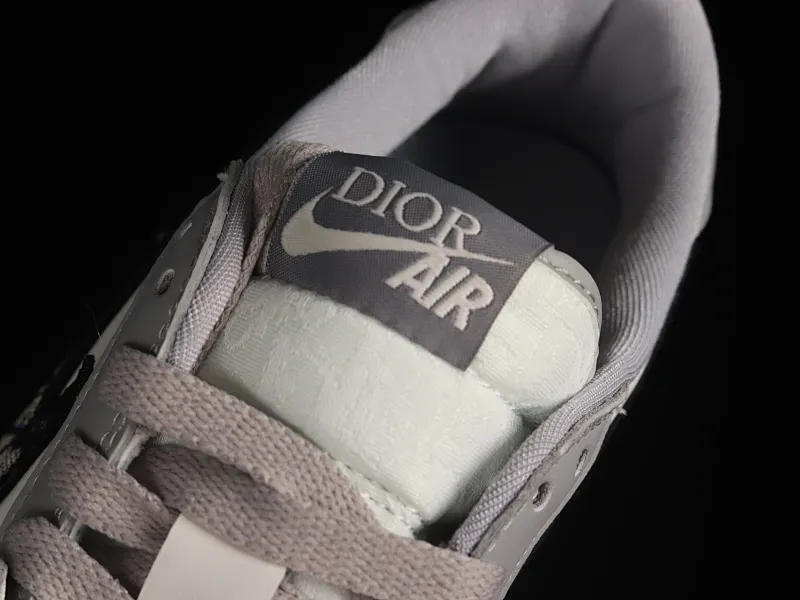 All categories Air Jordan Jordan series basketball shoes Air Jordan 1 Low Dior x Air Jordan 1 Low AJ1 Joe 1 Dior joint white gray low top CN8608-002